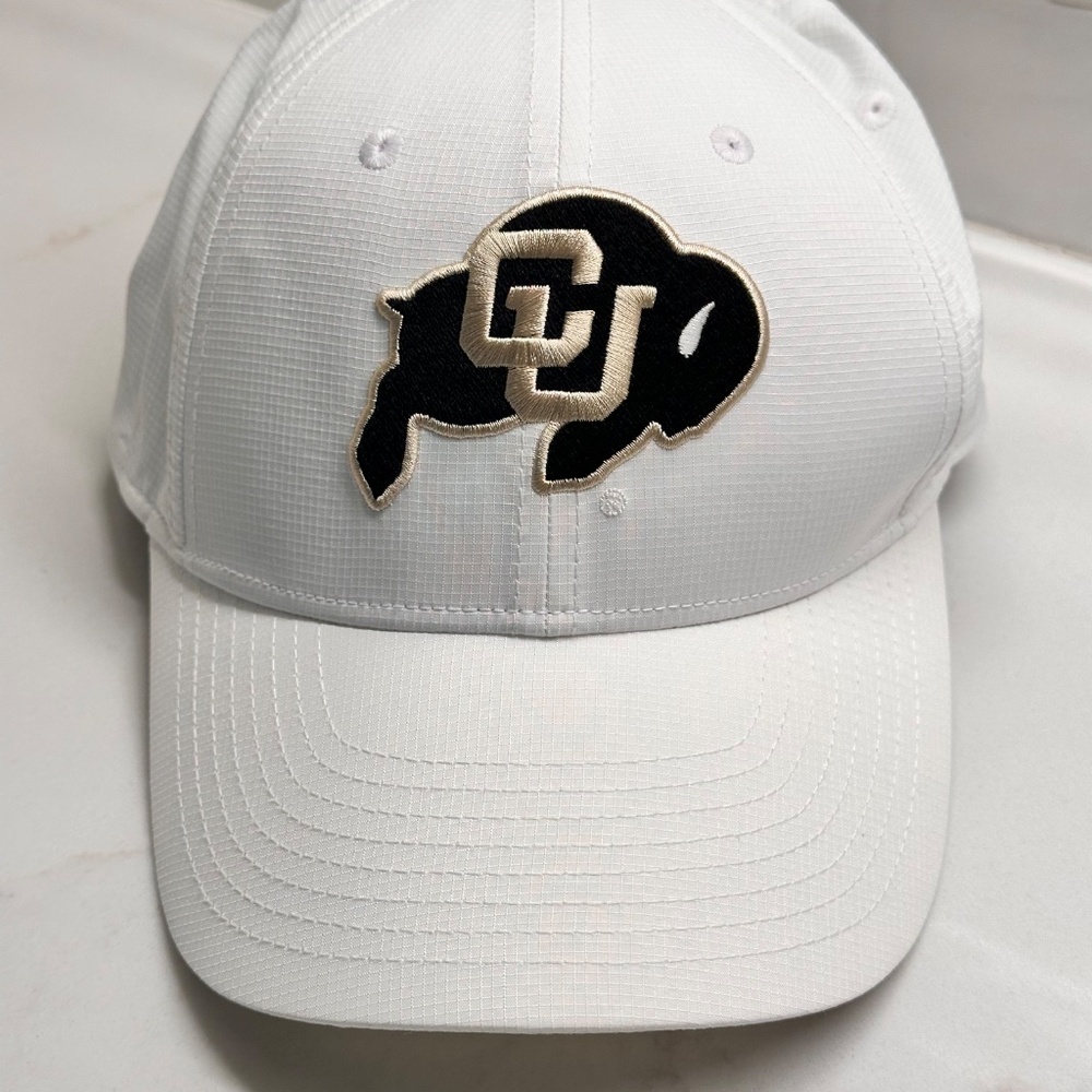 Colorado Buffaloes "Buffs" Nike On-Field Club Dri-Fit Cap (size S/M)